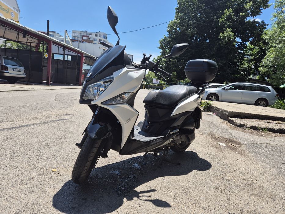 Продавам Sym Jet14