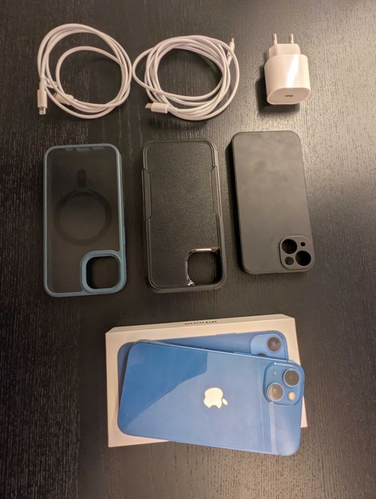 Iphone 13 (перфектен)