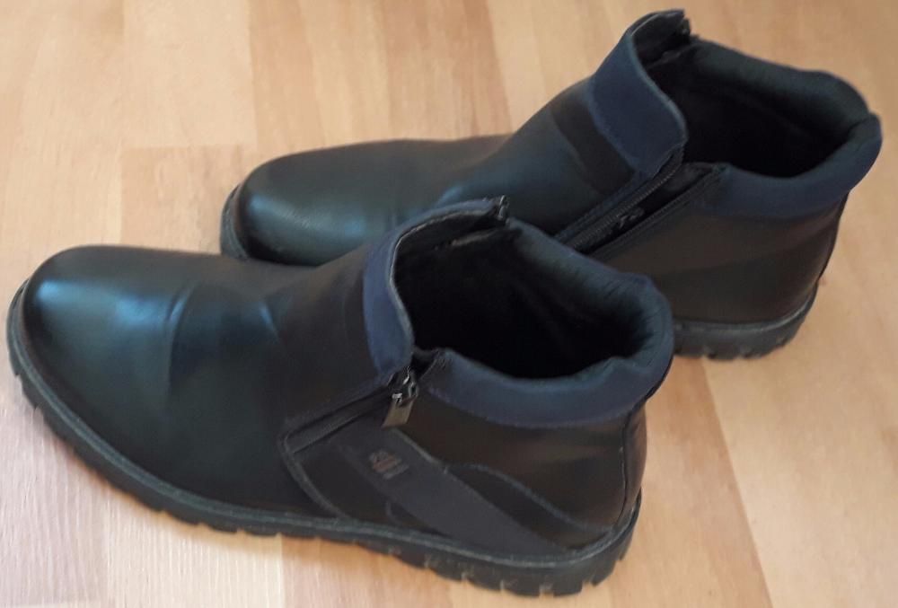 Сапоги демисезонные.