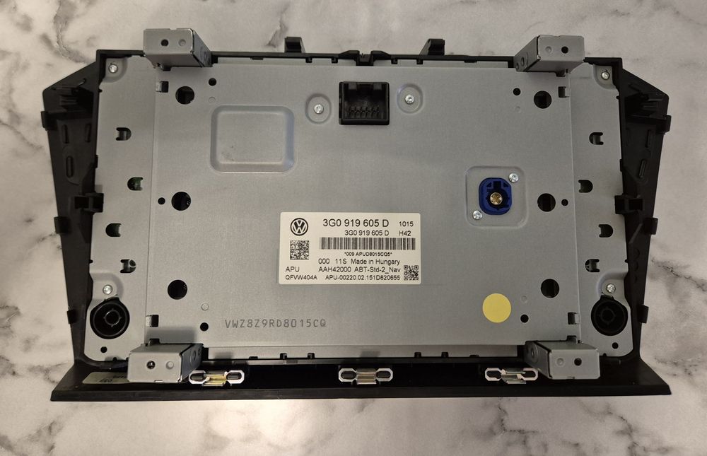 Navigație originală touchscreen VW Passat B8 , Golf 7 , Tiguan ,Arteon