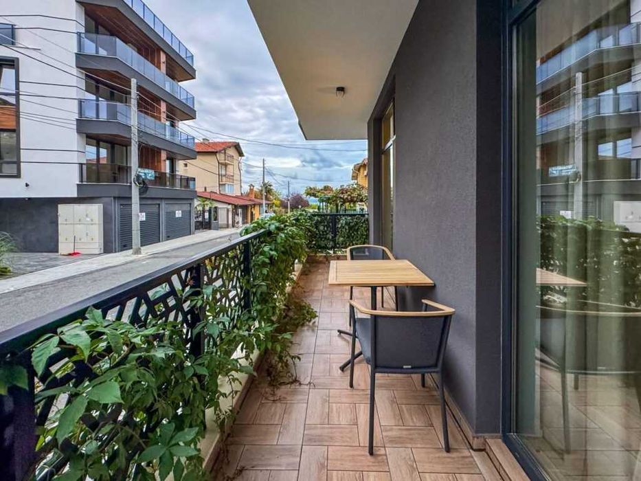 Дава се под наем Едностаен апартамент в Бургас, Сарафово - 79 кв.м за 750 € - Снимка #17