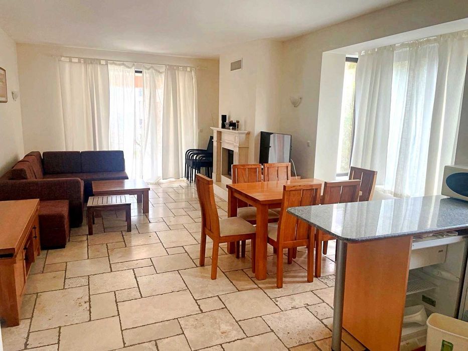 Продава се Тристаен апартамент в с. Топола, Област Добрич - 134 кв.м за 859 €/кв.м - Снимка #1