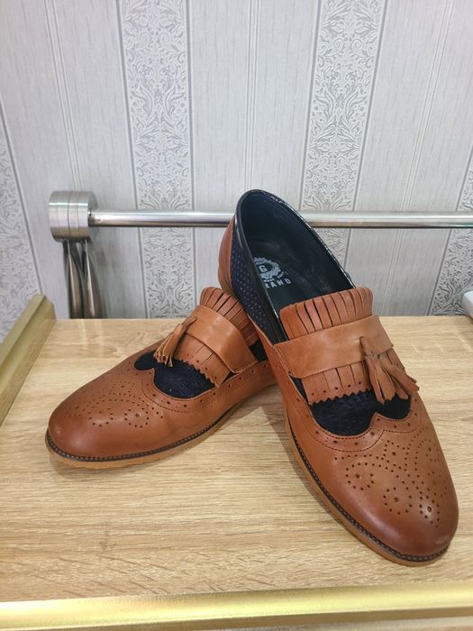 Tufli sotiladi yangi