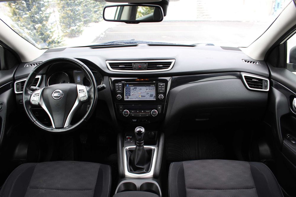 РЕГИСТРИРАН! Nissan Qashqai Нисан Кашкай / навигация/ нови зимни гуми