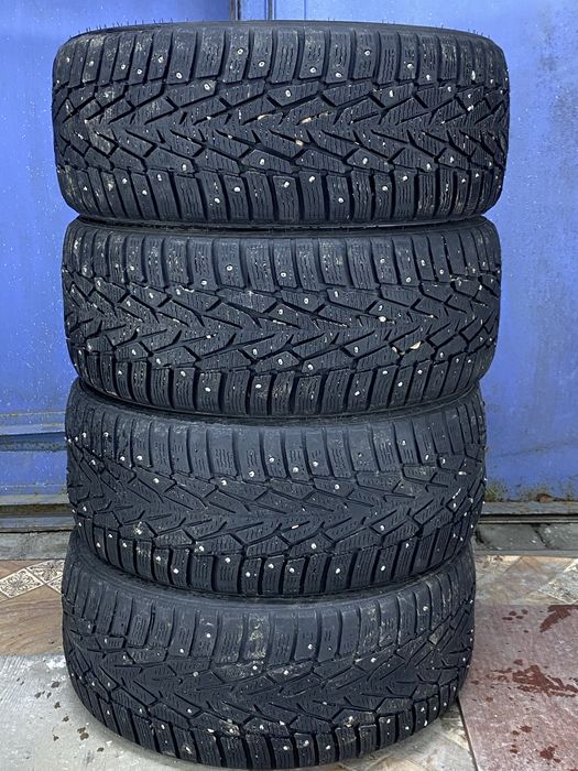Продам резину на r17 зима шины