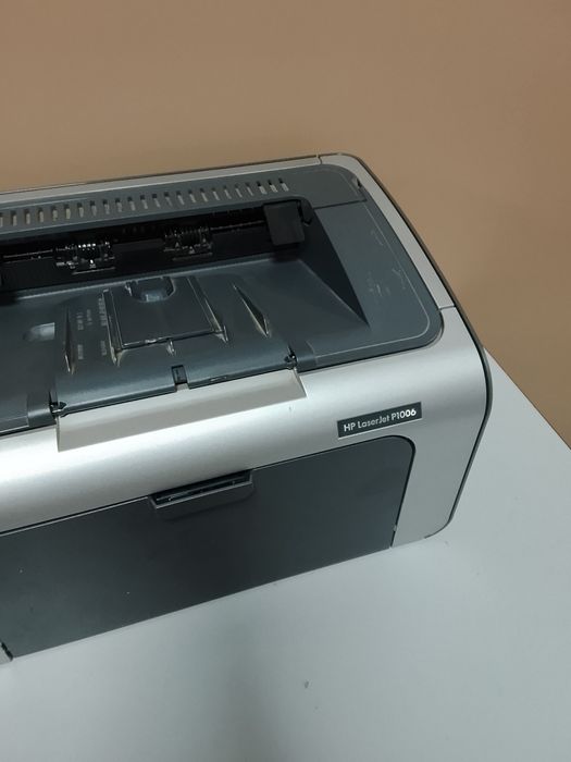 Принтер HP Laserjet P1006