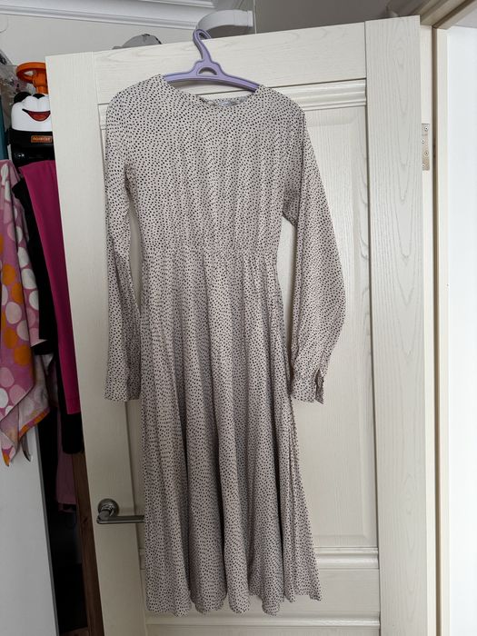 Отдам платья женские