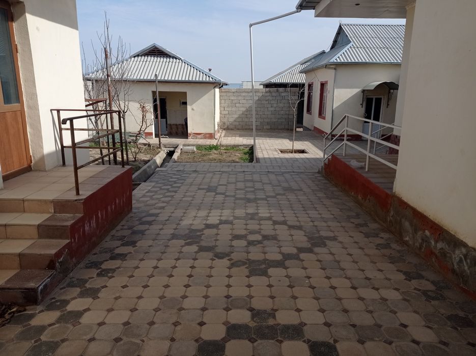 Термез шахар беш каппада Уй срочно сотилади свет сув интернет утган га