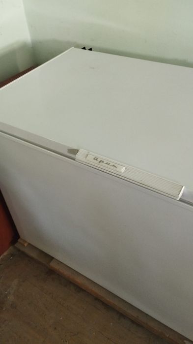 Морозильник в идеальном состояний