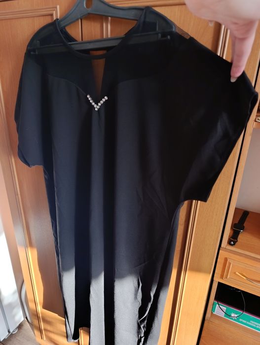 Продам женские платья