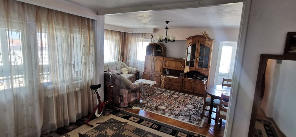 Apartament 3 camere centru