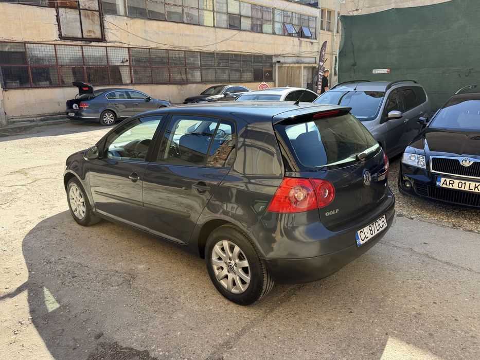 VW Golf 5 1.6 MPI 102 CP • 2006 • 116.000 km • Climatronic