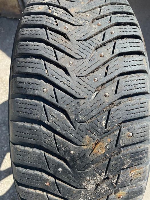 Резина зимняя  с дисками