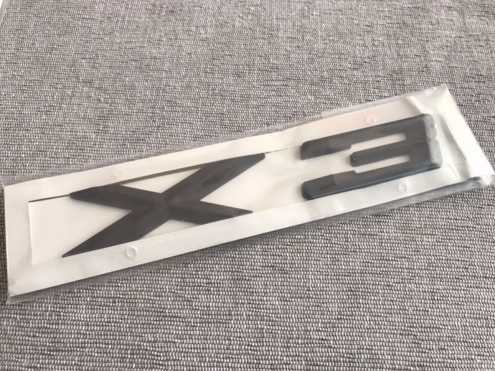 Emblema BMW X3 negru