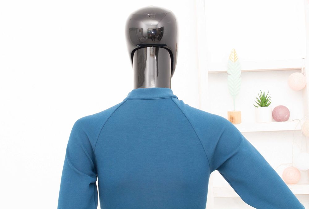 Nike оригинална спортна рокля мини синя с цип XS