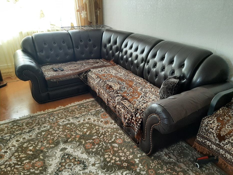 Угловой диван кожа