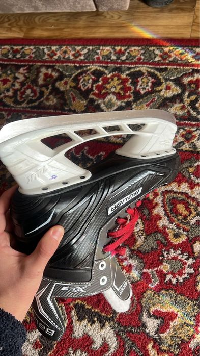 Хоккейные коньки Bauer XLS