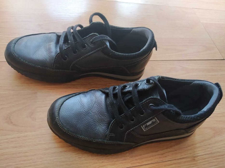 Papuci băieți nr 35