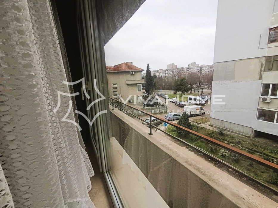 Дава се под наем Тристаен апартамент в Варна, Цветен квартал - 80 кв.м за 598.23 € - Снимка #14