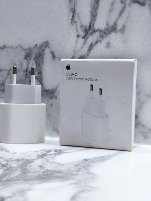 Apple 20W адаптер для iPhone, как новый.