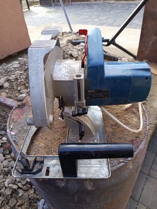 Fierăstrău circular de mina AEG