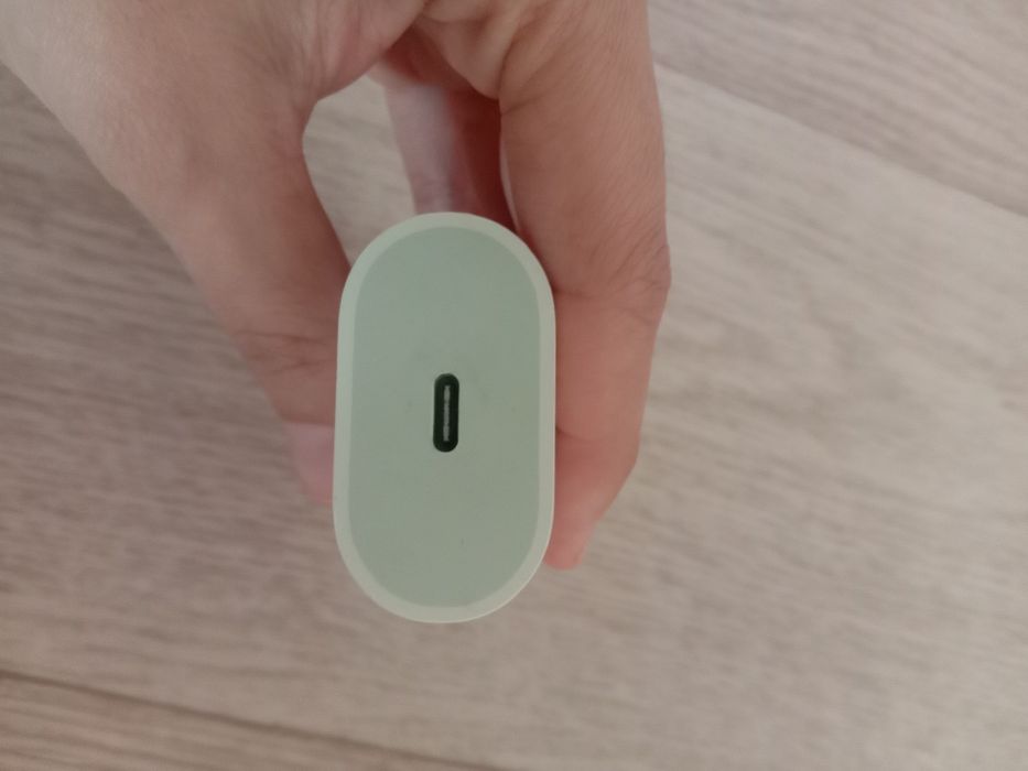 Оригинал айфон зарядкасы...