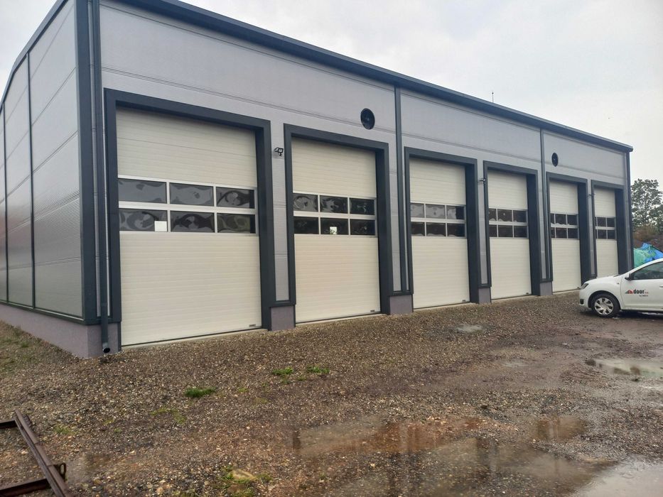 Usi de garaj sectionale