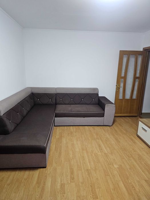 Inchiriez apartament