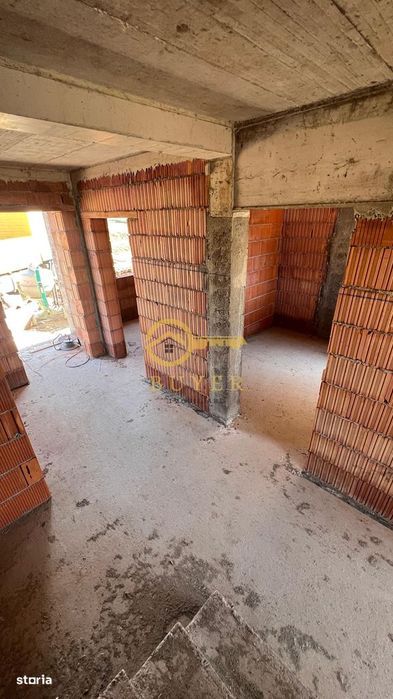 Casa de vanzare in Sura Mare- teren liber 262mp- la ALB