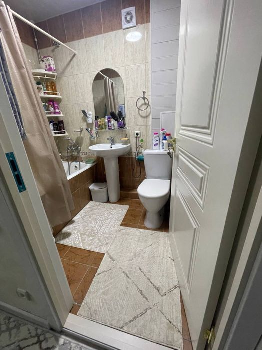 Продается 3 комнатная балкон 2*6 Чиланзар 6 парус