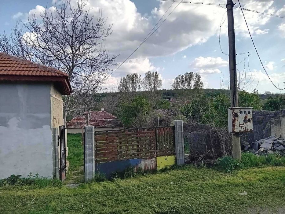 Еднофамилна, едноетажна къща, кв Бряг