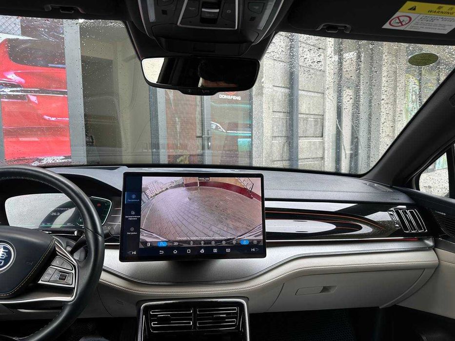 Продаётся автомобиль BYD Tang