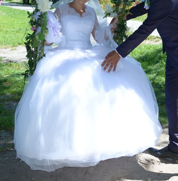 Свадебное платье