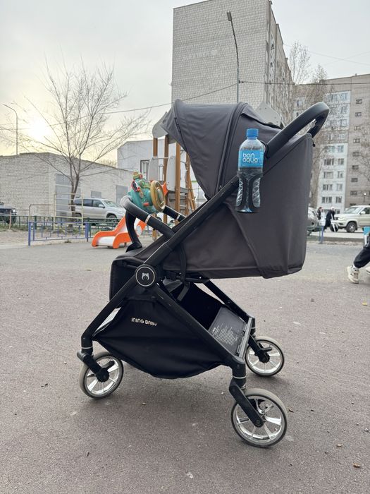 Продам коляску с умными колесами