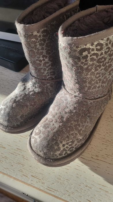 Детски боти UGG, агн. Кожа