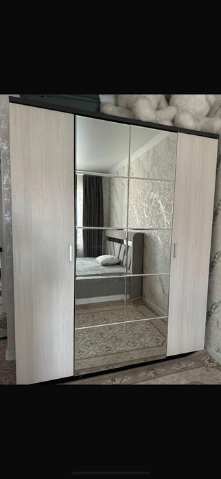 Продам шкаф хороший