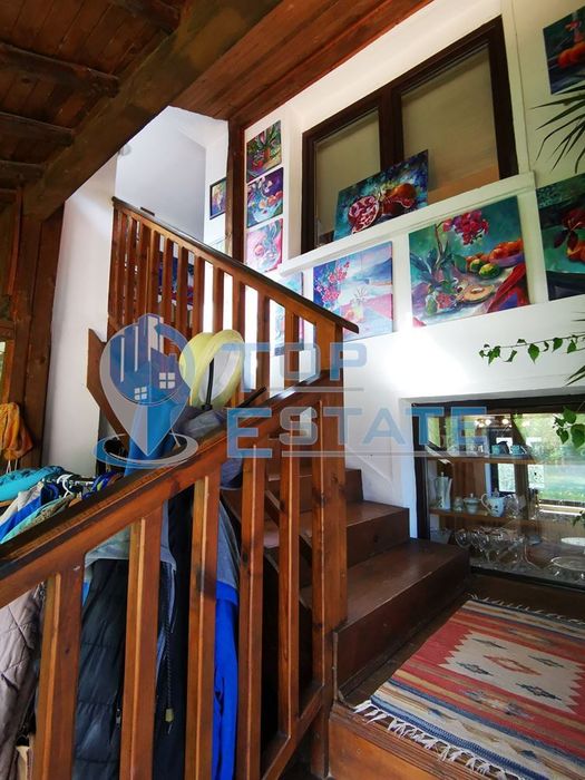 Реновирана къща с плувен басейн и сауна в село Мусина, област Велико