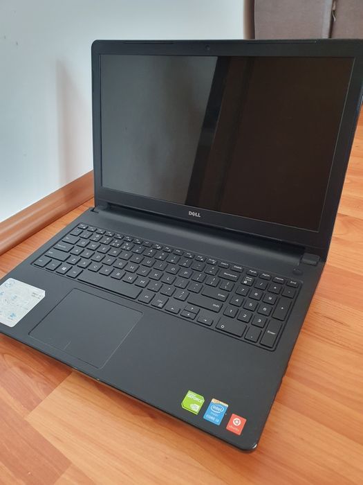 Laptop Dell Inspiron 15 in stare perfecta,folosit foarte putin !