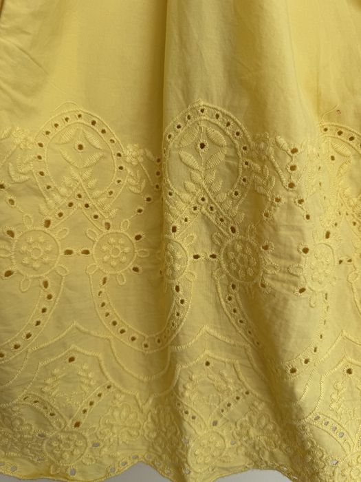 Платье Zara с вышивкой