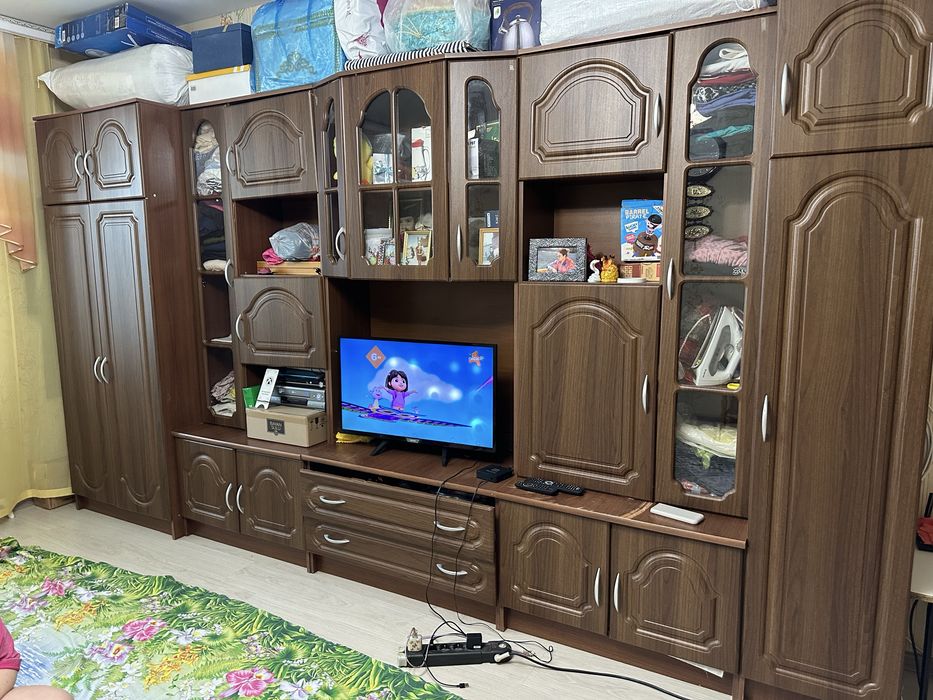 Отдам гостиную стенку