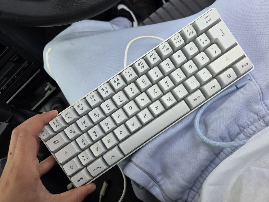 Tastatura 60% ISY