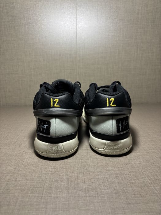 Баскетболни обувки Nike Ja 1 (Black Smoke Grey)