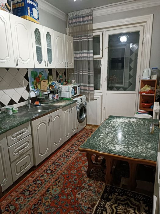 Uy sotiladi, 3xona, 74 kv. 6-qavat