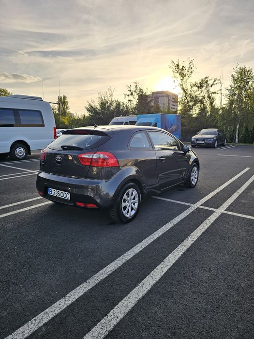 KIA Rio 2012 — imagine 2