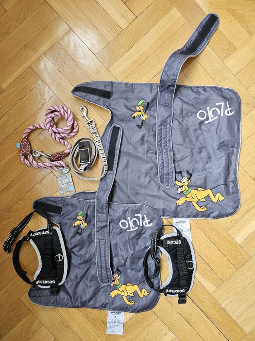 Ham, lesa, haina/ hăinuța ploaie pentru caine