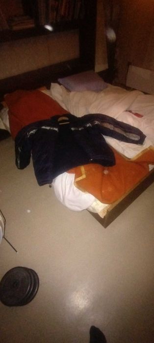 Продавам зимно мъжко яке