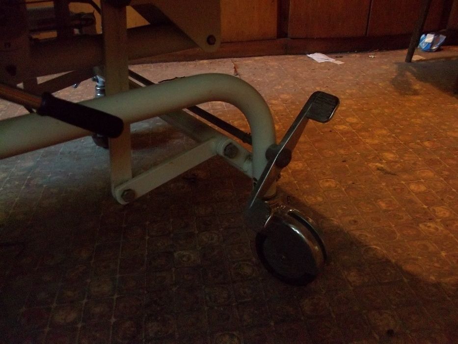 Професионално медицинско анатомично ортопедично болнично легло кушетк