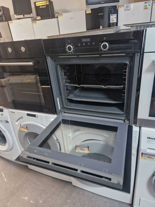 Фурна за вграждане Junker 72 литра