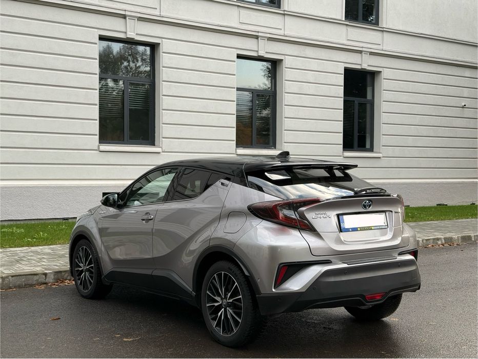 TOYOTA C-HR 2017 — imagine 2
