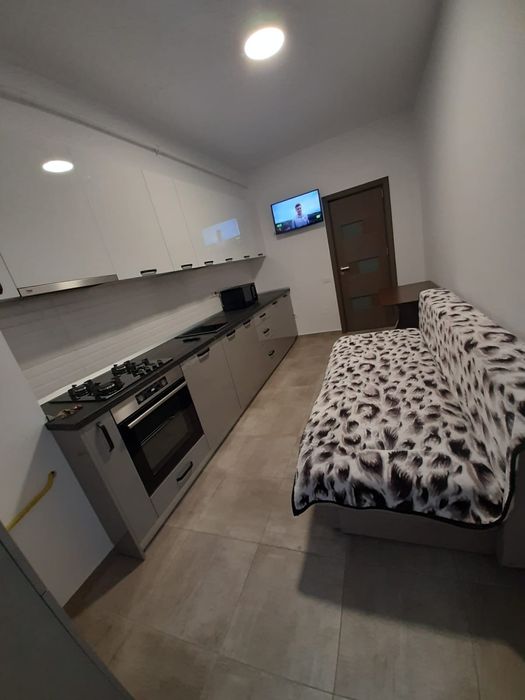 SCHIMB + DIFERENȚĂ cu Apartament cu 3 camere